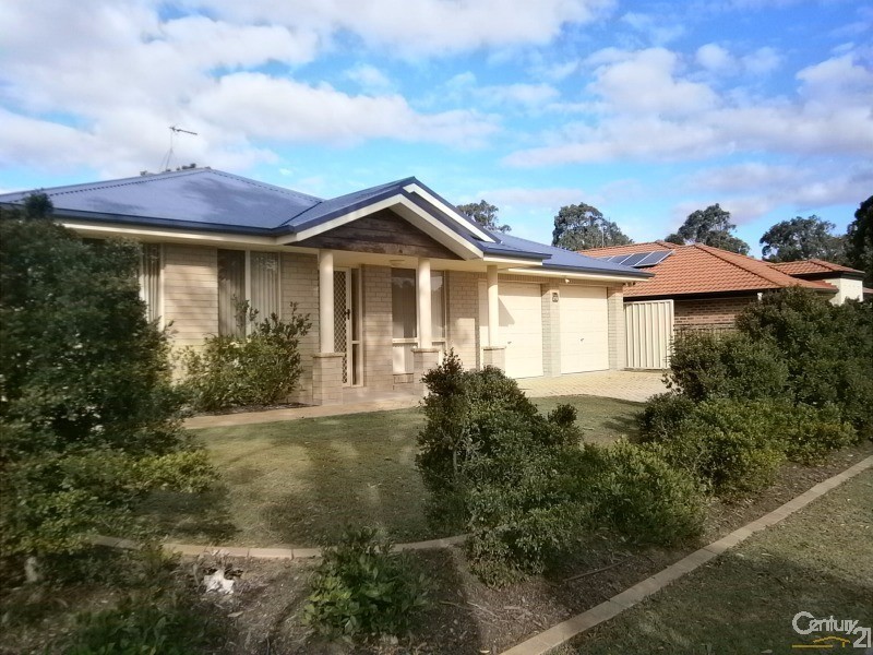 43 Ferraby, Metford NSW 2323