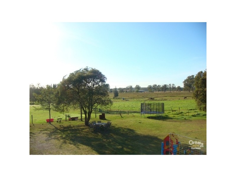 677 Wollombi Road, Bishops Bridge NSW 2326