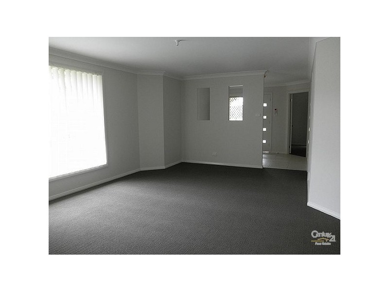 4 McCubbin, Metford NSW 2323