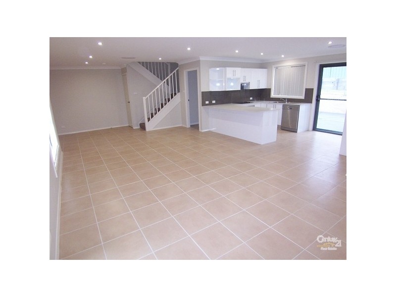 2/26 Moriarty Avenue, Ashtonfield NSW 2323