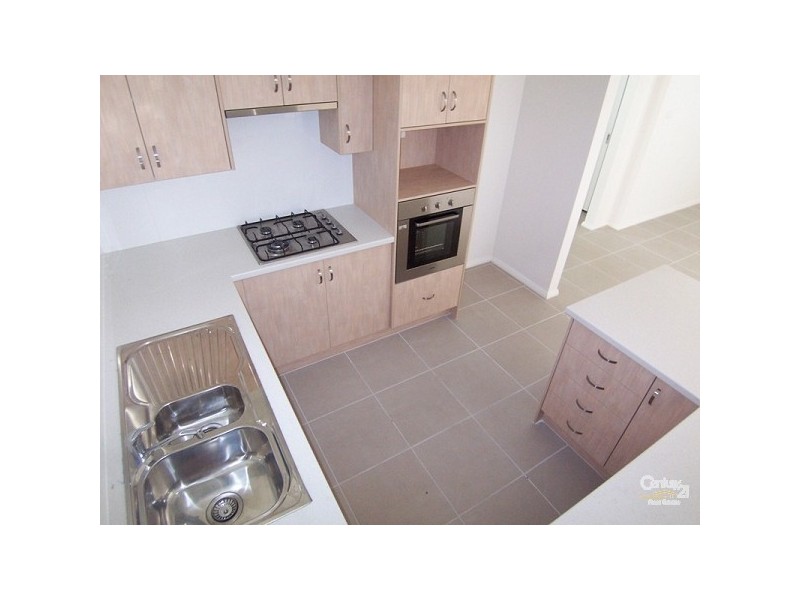 2/18 High Street, East Maitland NSW 2323