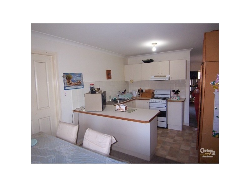 6/2a Justine Parade, Rutherford NSW 2320