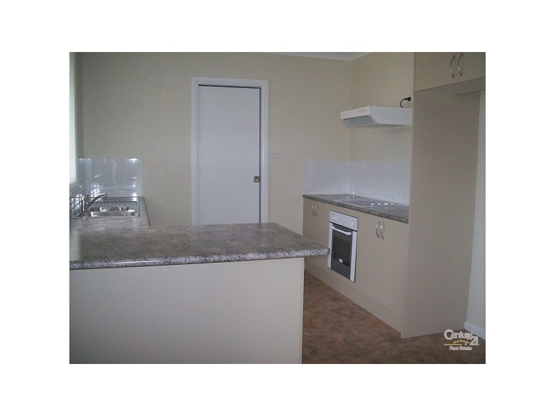 2/4 Yarrum Avenue, Beresfield NSW 2322