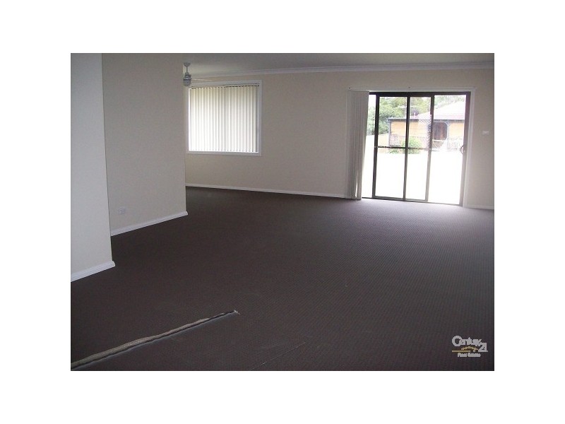 2/4 Yarrum Avenue, Beresfield NSW 2322