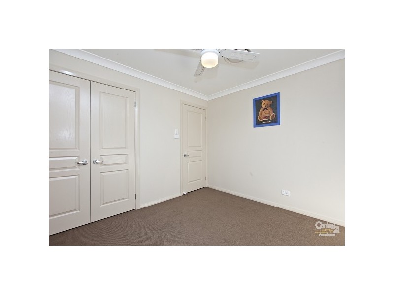 8 Fullford Cove, Aberglasslyn NSW 2320