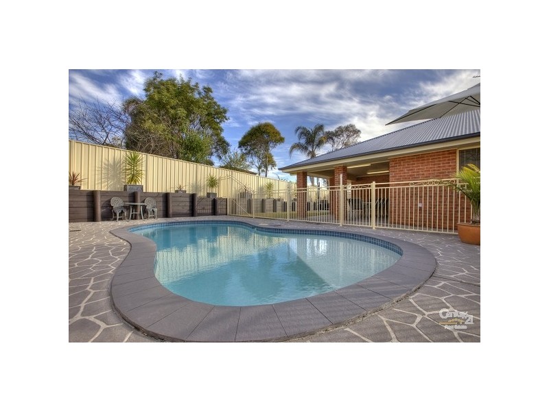 8 Fullford Cove, Aberglasslyn NSW 2320