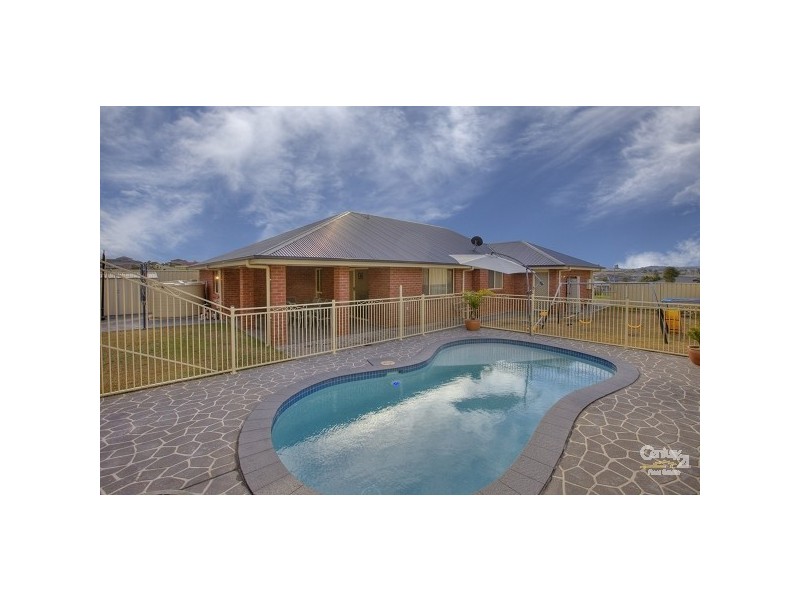 8 Fullford Cove, Aberglasslyn NSW 2320