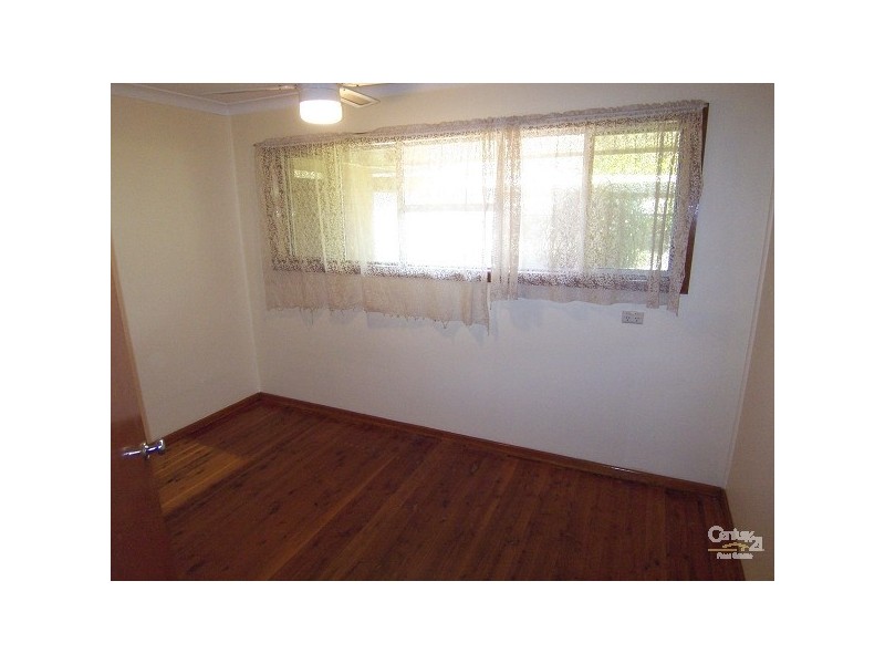 13 Churchill Cr, Rutherford NSW 2320
