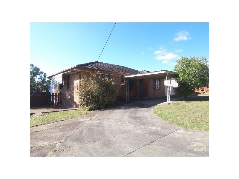 13 Churchill Cr, Rutherford NSW 2320