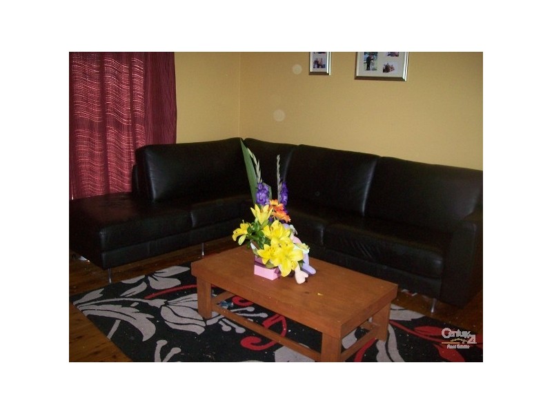 8 Stronach Street, East Maitland NSW 2323