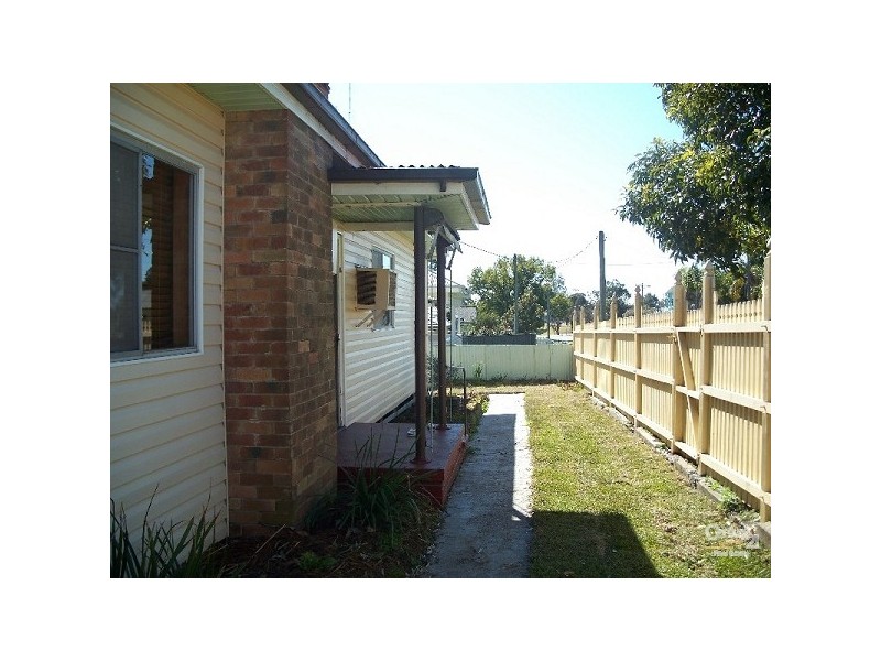 4 Blaxland Street, East Maitland NSW 2323