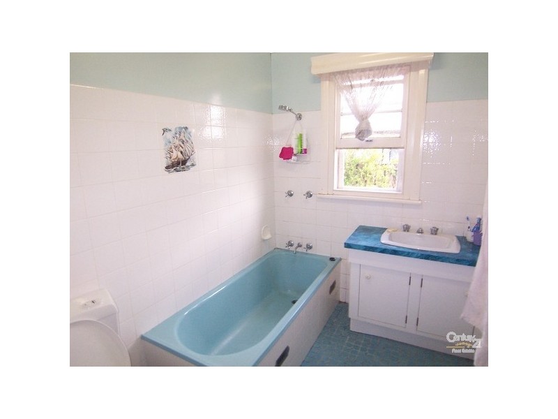 11 Main Road, Heddon Greta NSW 2321