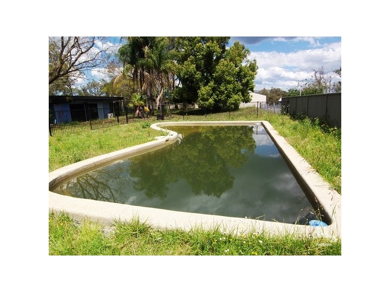 94 Government Road, Weston NSW 2326