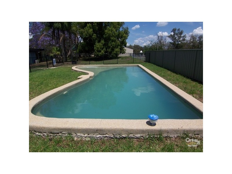 94 Government Road, Weston NSW 2326