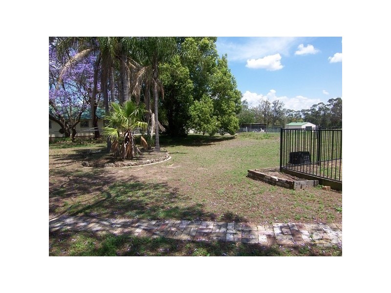 94 Government Road, Weston NSW 2326