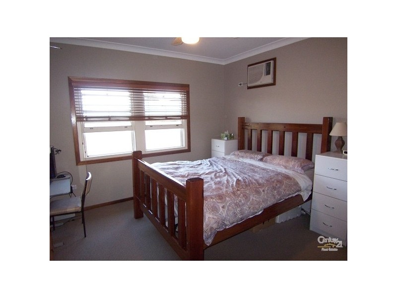 11 Main Road, Heddon Greta NSW 2321