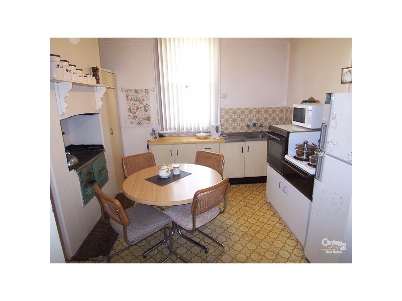 184 George Street, East Maitland NSW 2323