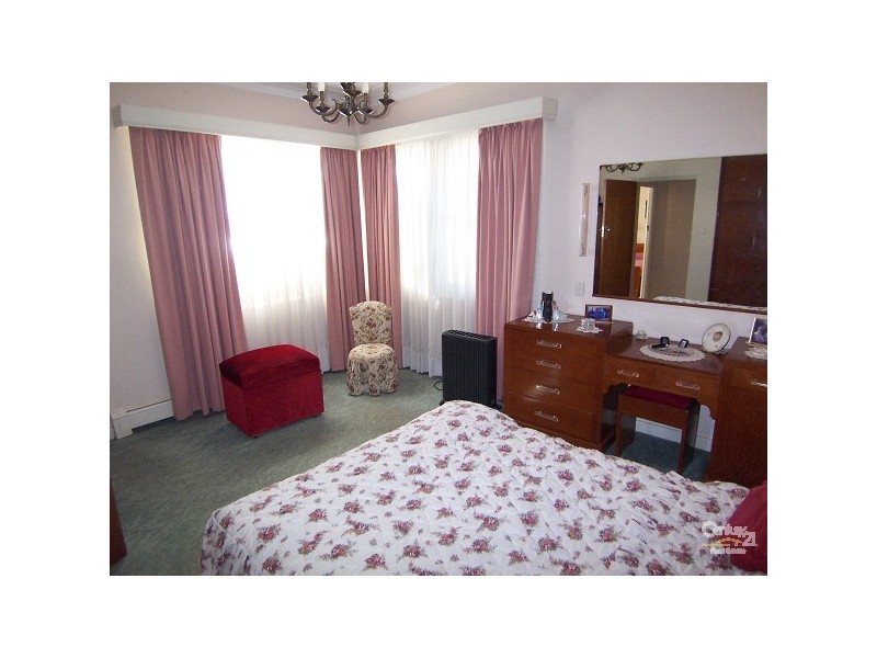 243 New England Highway, Rutherford NSW 2320