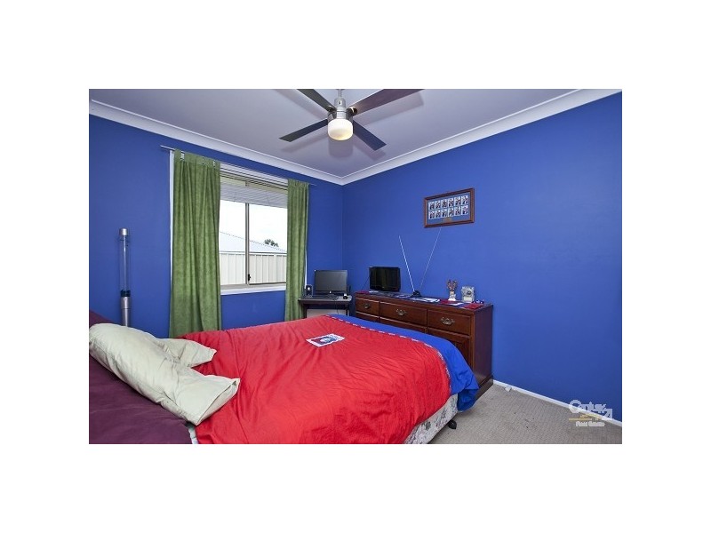 18 Strutt Crescent, Metford NSW 2323