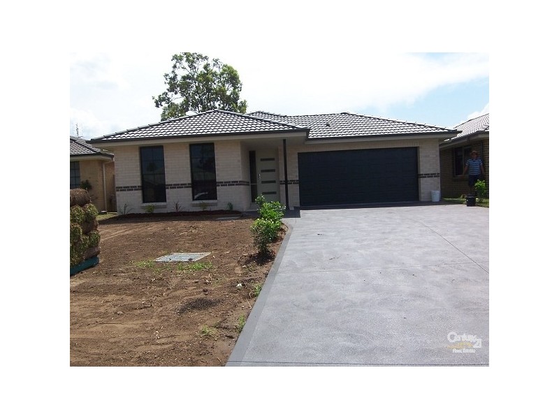 19B Hargreaves Circuit, Metford NSW 2323