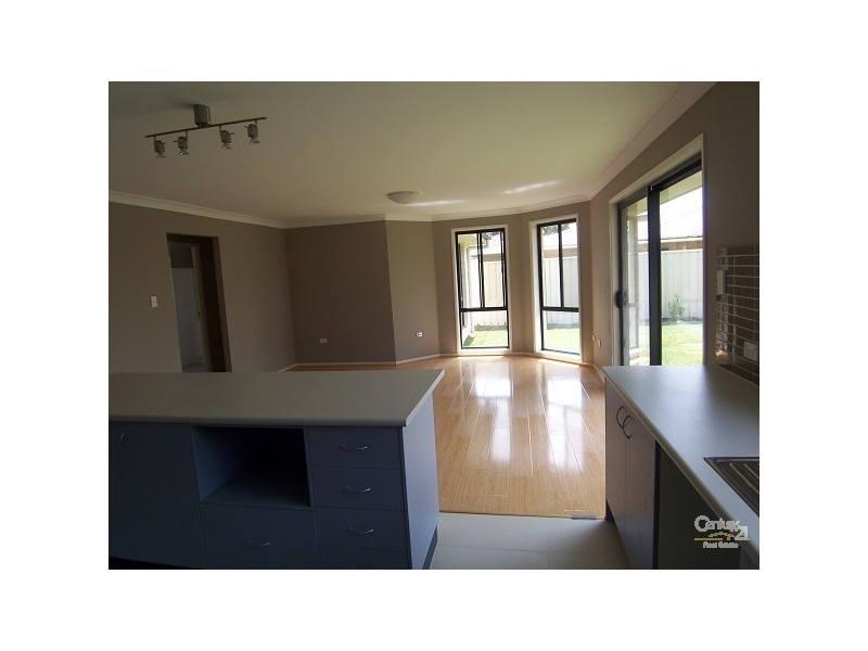 19B Hargreaves Circuit, Metford NSW 2323