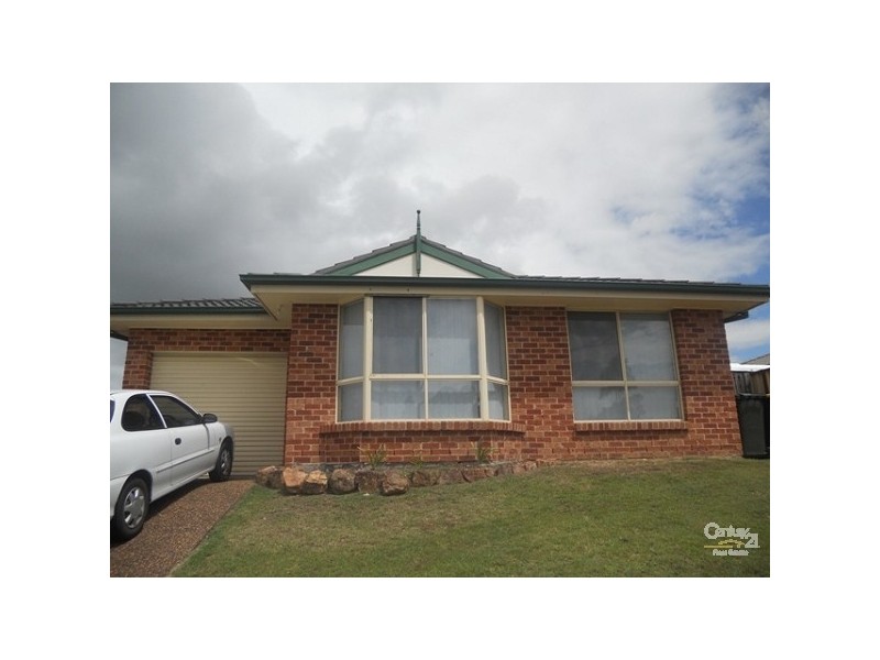 2/65 Avery Street, Rutherford NSW 2320