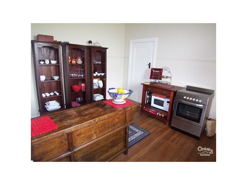 10 Glenarvon Road, Lorn NSW 2320