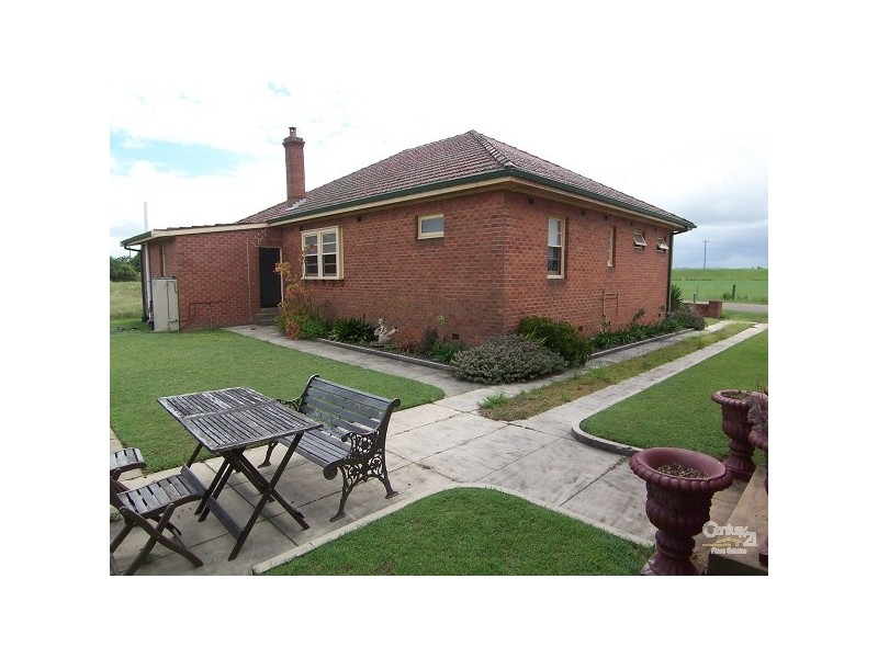 10 Glenarvon Road, Lorn NSW 2320