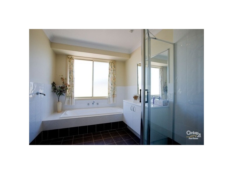 92 HILLVIEW RD, Branxton NSW 2335
