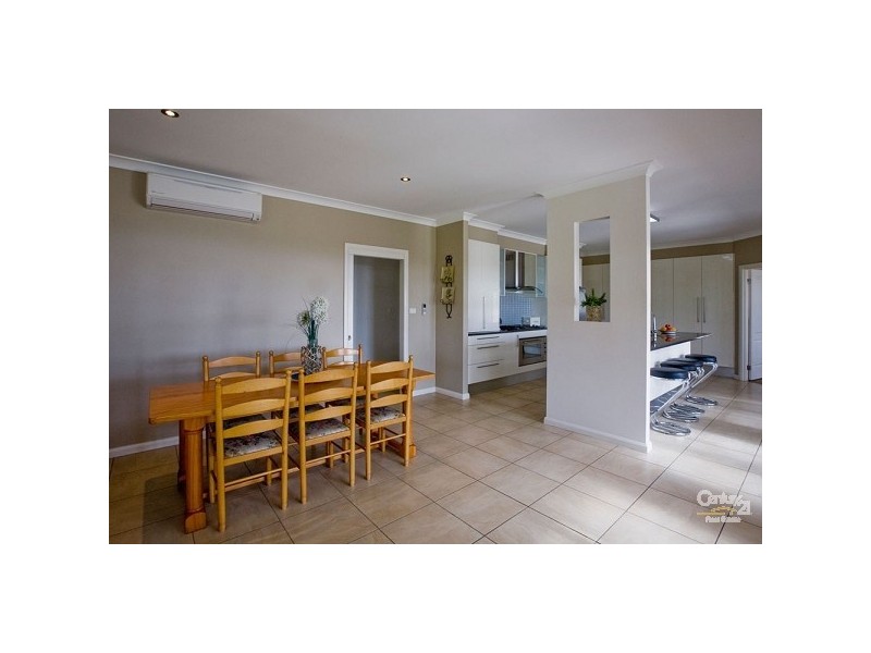 16 Cascade Close, Louth Park NSW 2320