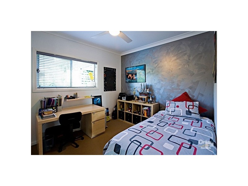 16 Cascade Close, Louth Park NSW 2320