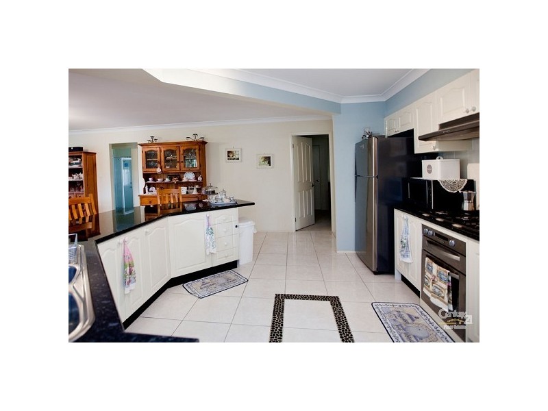 13 Stanley Close, Bolwarra Heights NSW 2320