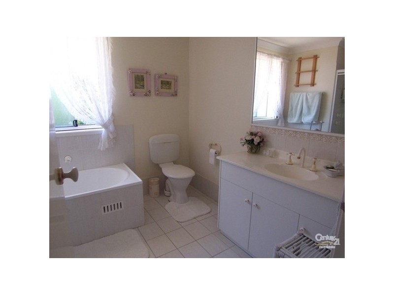 4 Somerset Drive, Thornton NSW 2322