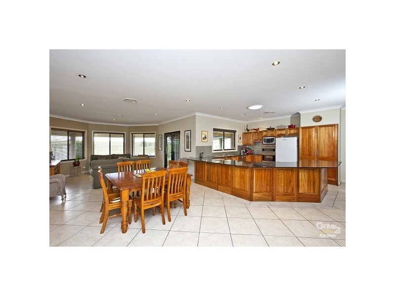 2 Cascade Close, Louth Park NSW 2320