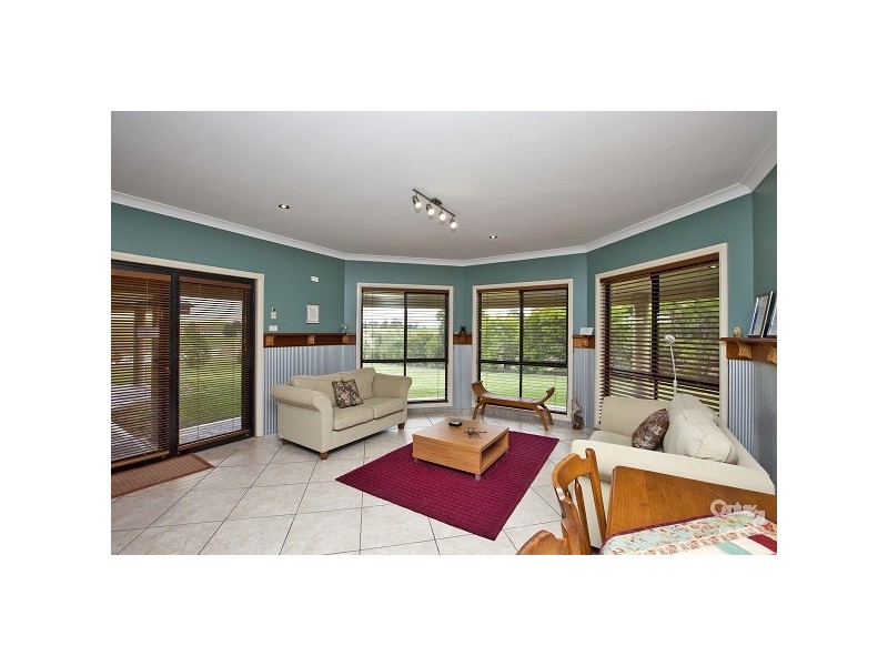 2 Cascade Close, Louth Park NSW 2320
