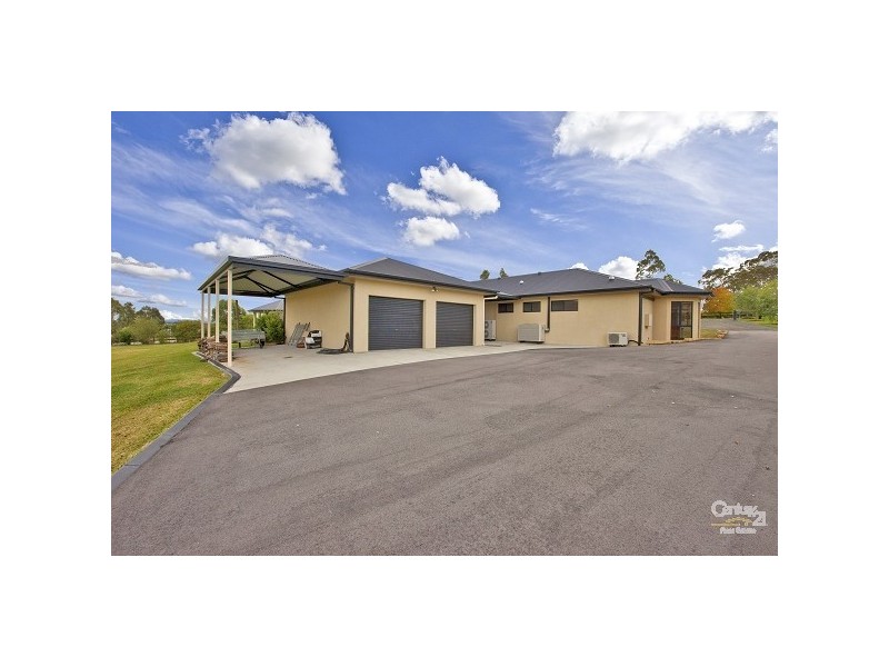 2 Cascade Close, Louth Park NSW 2320