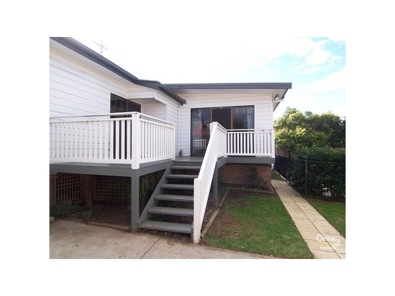 6 Richardson Road, East Maitland NSW 2323