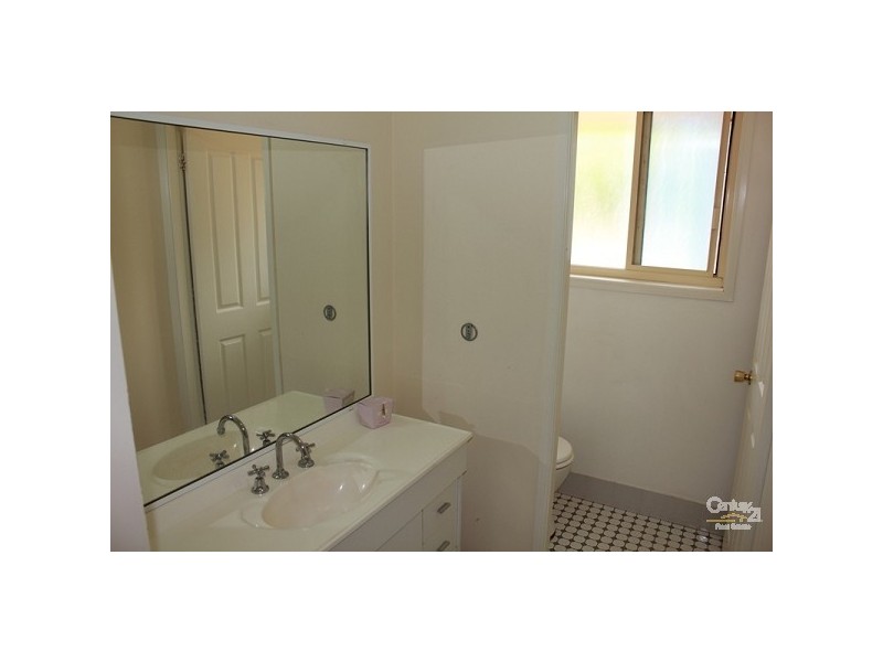 15 Baker Drive, Tenambit NSW 2323