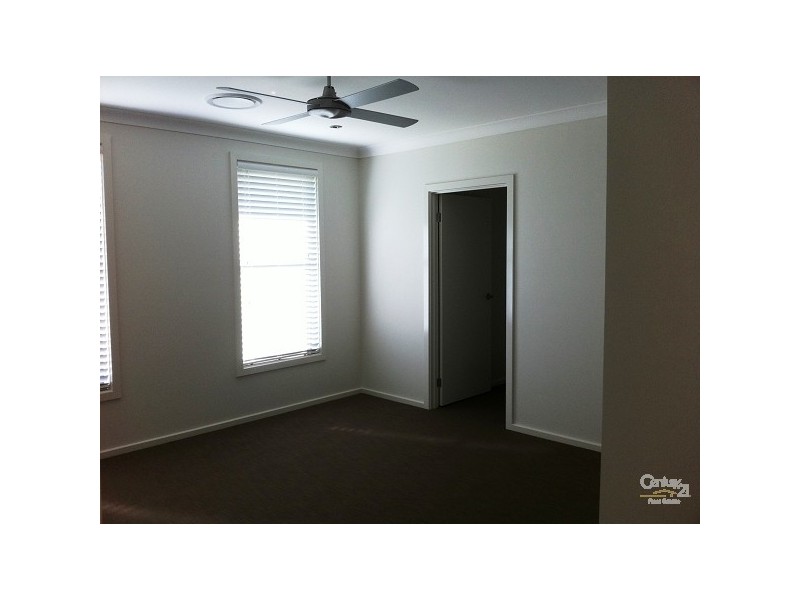 5 Johnson Drive, East Maitland NSW 2323