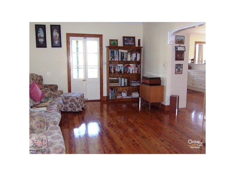 92 Government Road, Weston NSW 2326