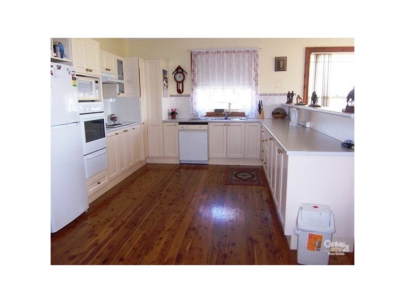 92 Government Road, Weston NSW 2326