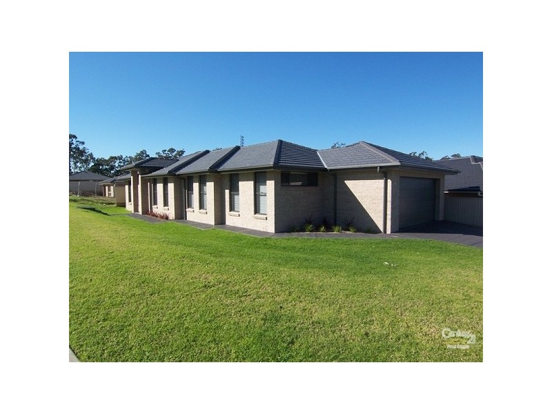 5 Johnson Drive, East Maitland NSW 2323