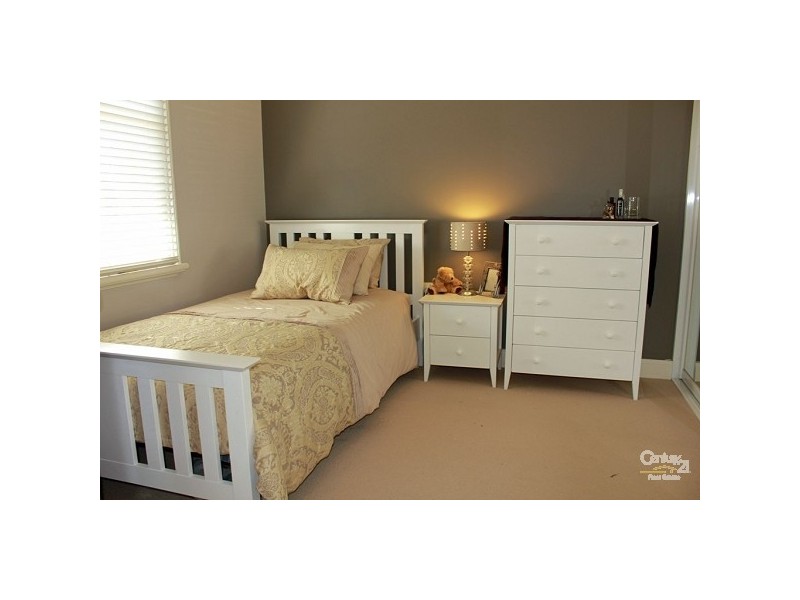 8 William Street, Telarah NSW 2320