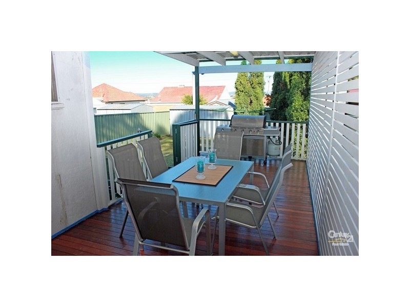 8 William Street, Telarah NSW 2320