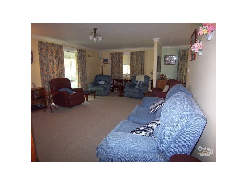 8 Glenurie Close, Woodville NSW 2321