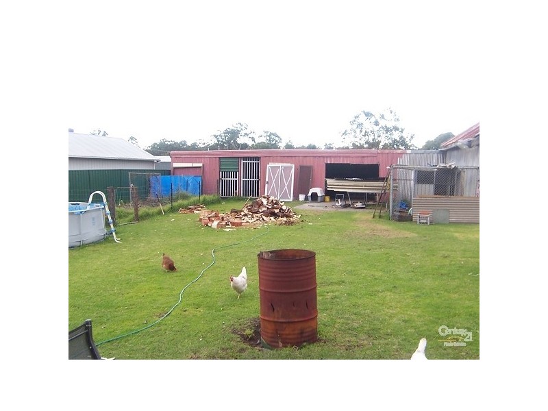 11 Colliery Street, Stanford Merthyr NSW 2327