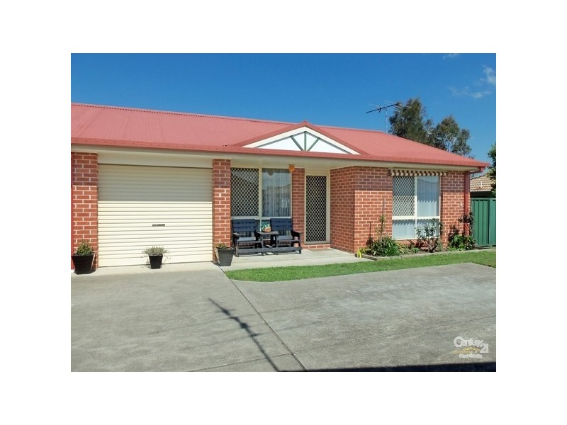 4/4 Justine Parade, Rutherford NSW 2320