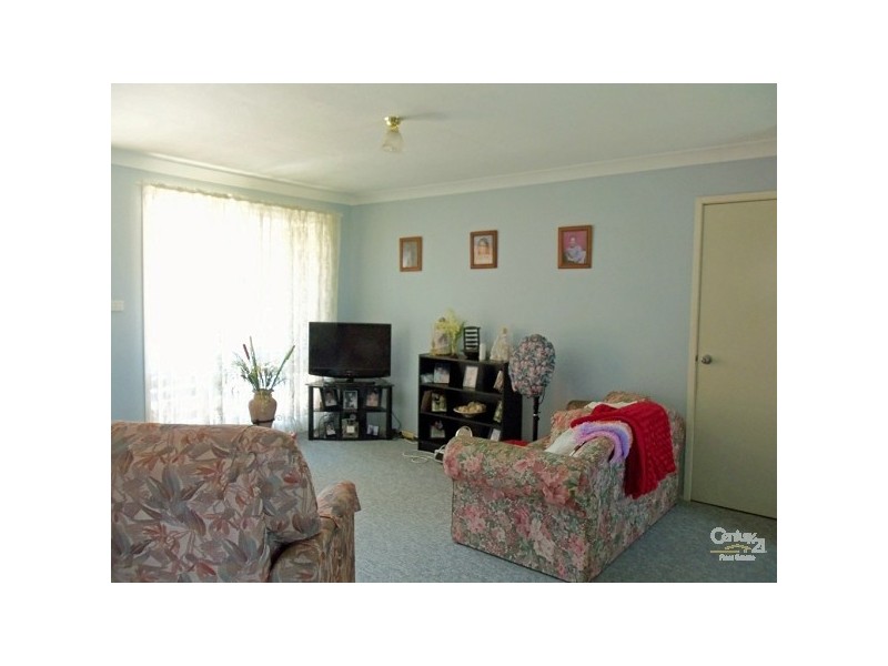 4/4 Justine Parade, Rutherford NSW 2320
