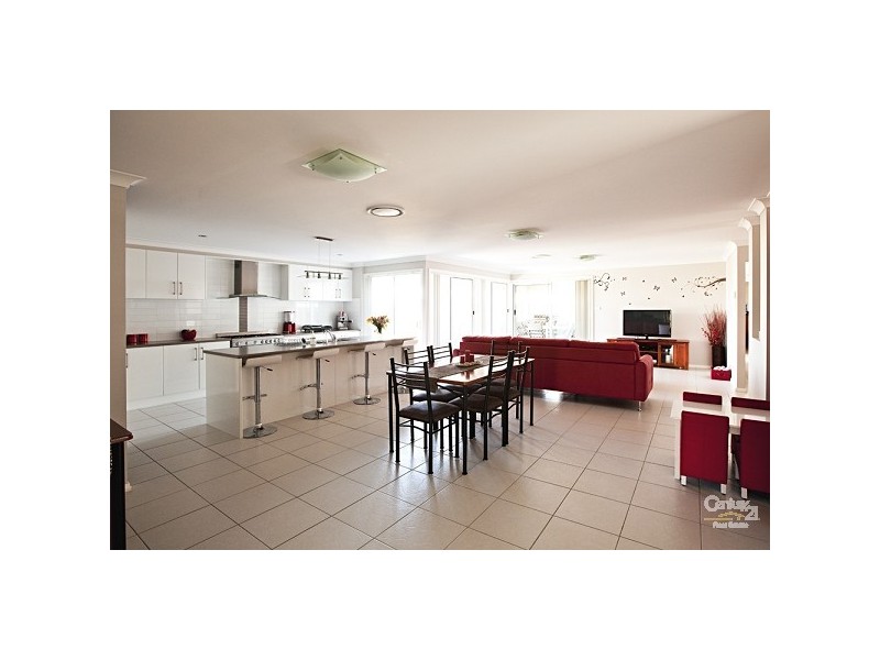 15 Fullford Cove, Aberglasslyn NSW 2320