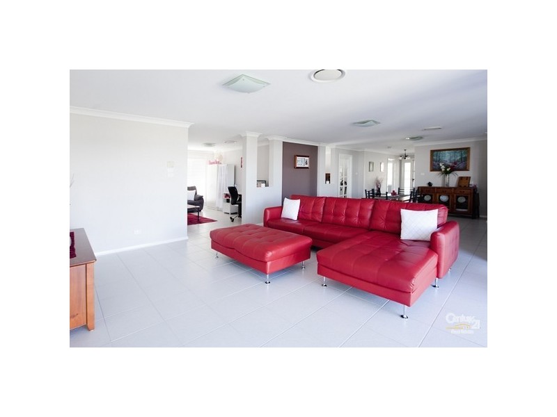 15 Fullford Cove, Aberglasslyn NSW 2320